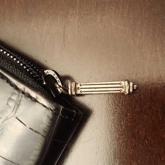 Brighton Cher zip wallet patent leather - Picture 3 of 9